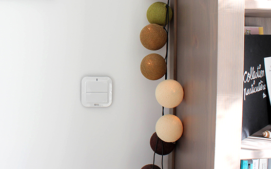 Avere l'illuminazione connessa nel proprio appartamento è interessante soprattutto per la gestione dei vari ambienti.