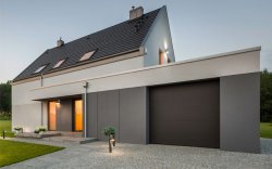 4 buone ragioni per avere la porta del garage smart